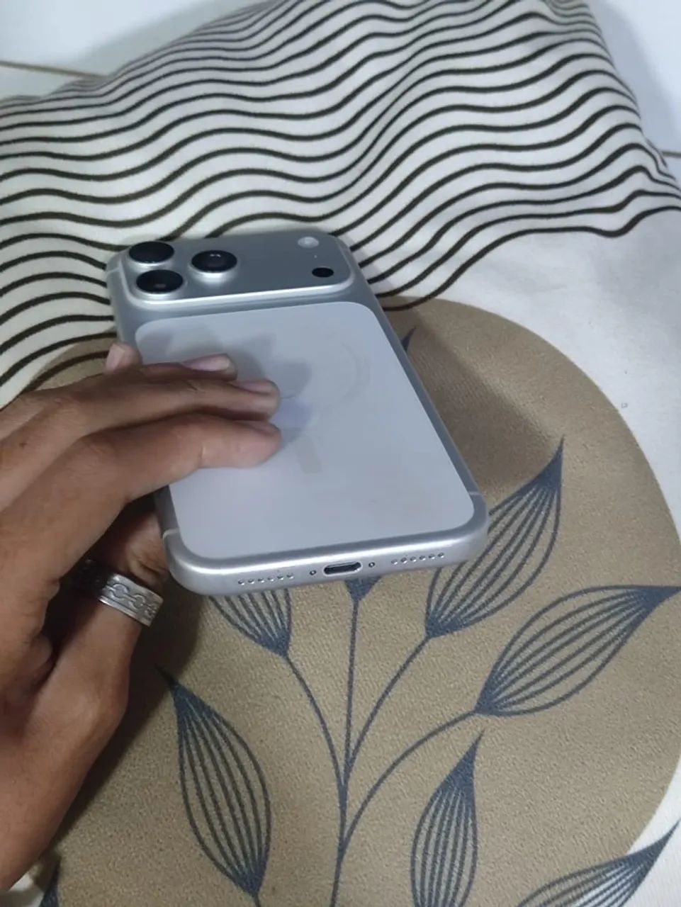 iPhone 17 pro max prata - Foto 4