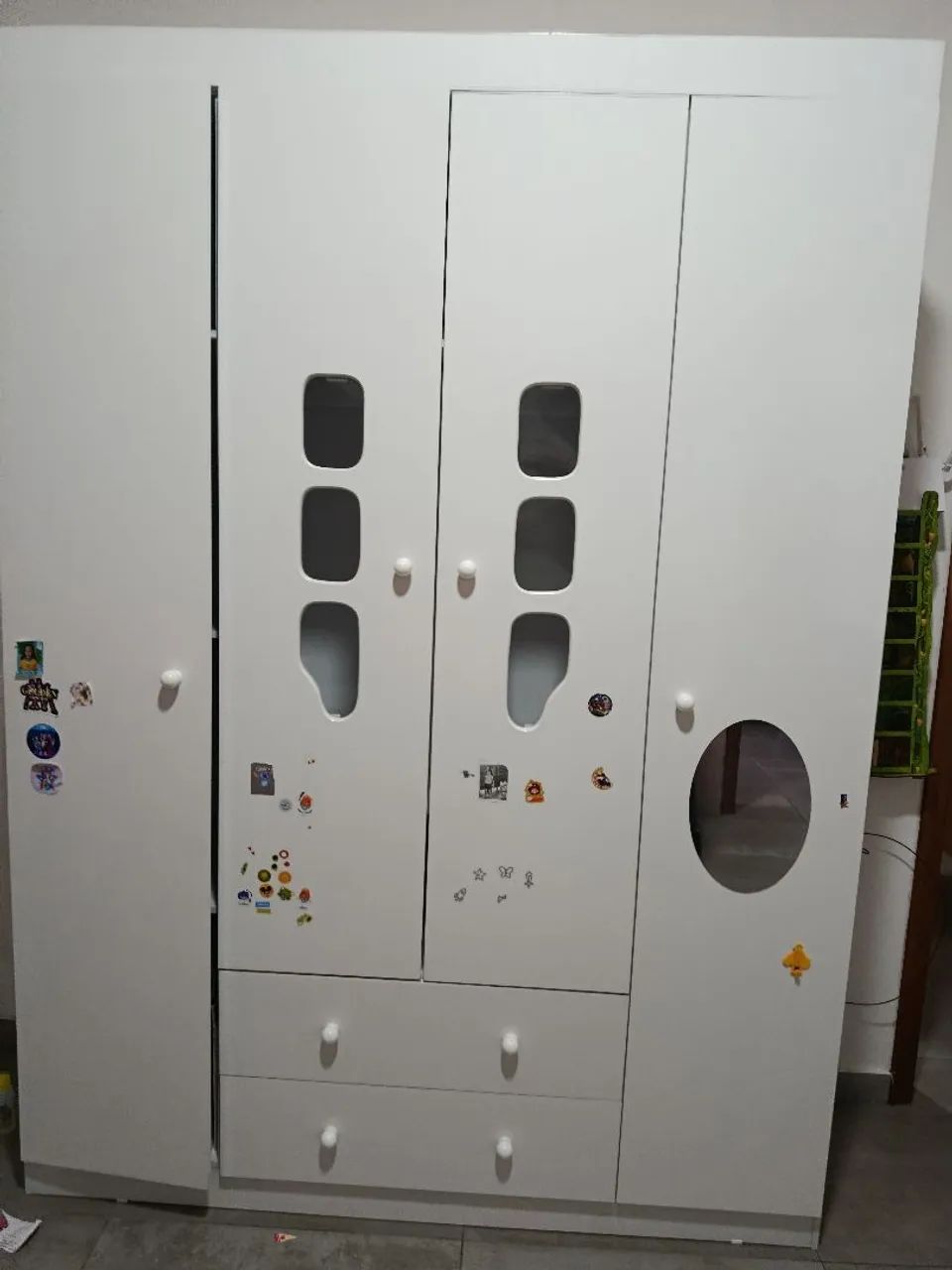 Guarda roupa infantil 