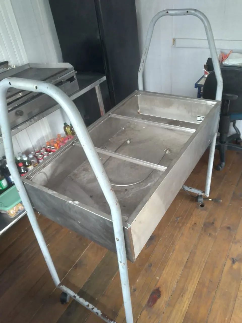 Buffet quente 6 cubas