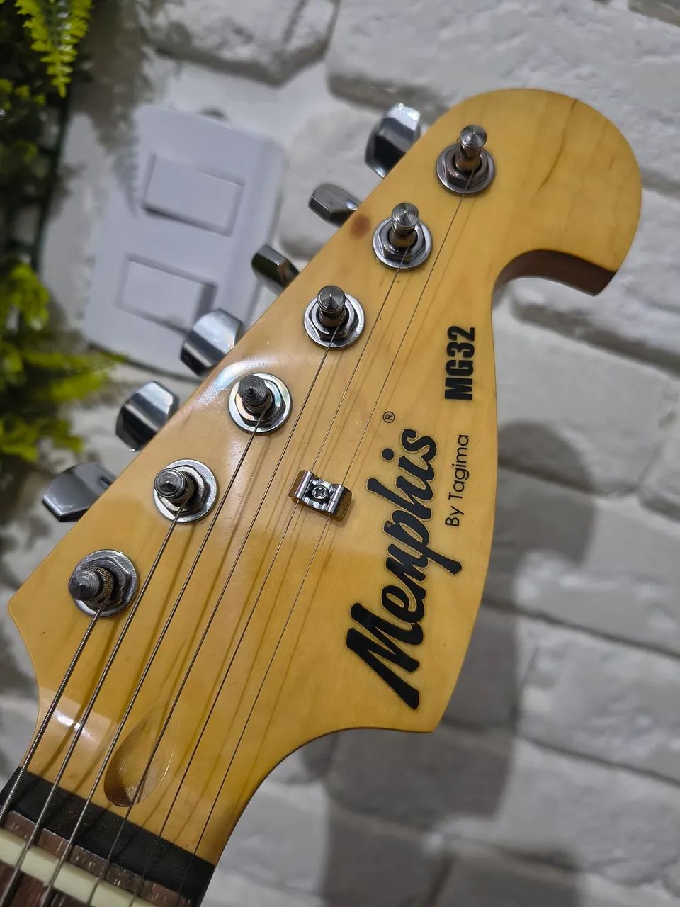 Guitarra Memphis+ Caixa de som Borne - Foto 4