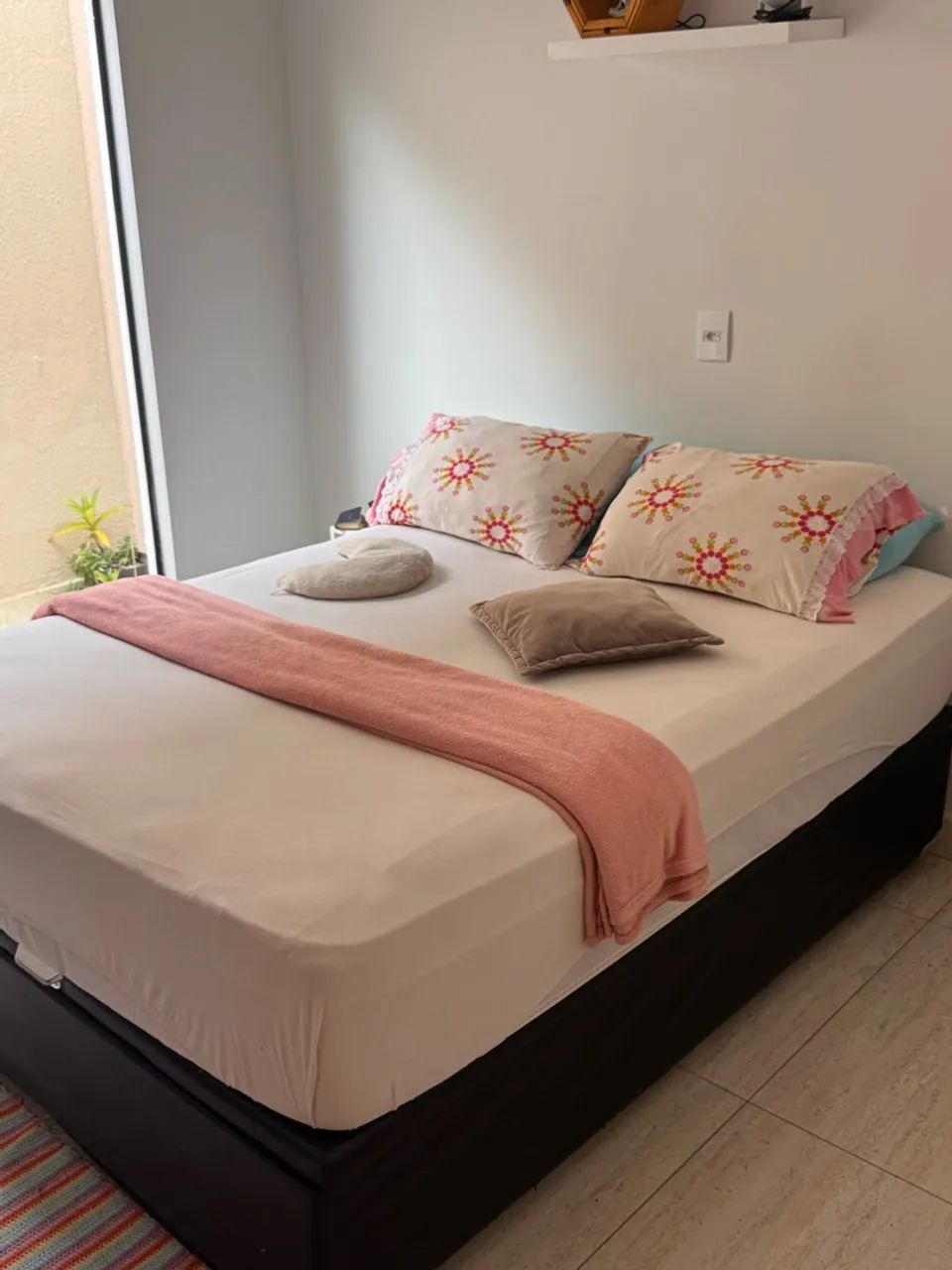 Vendo cama baú casal 