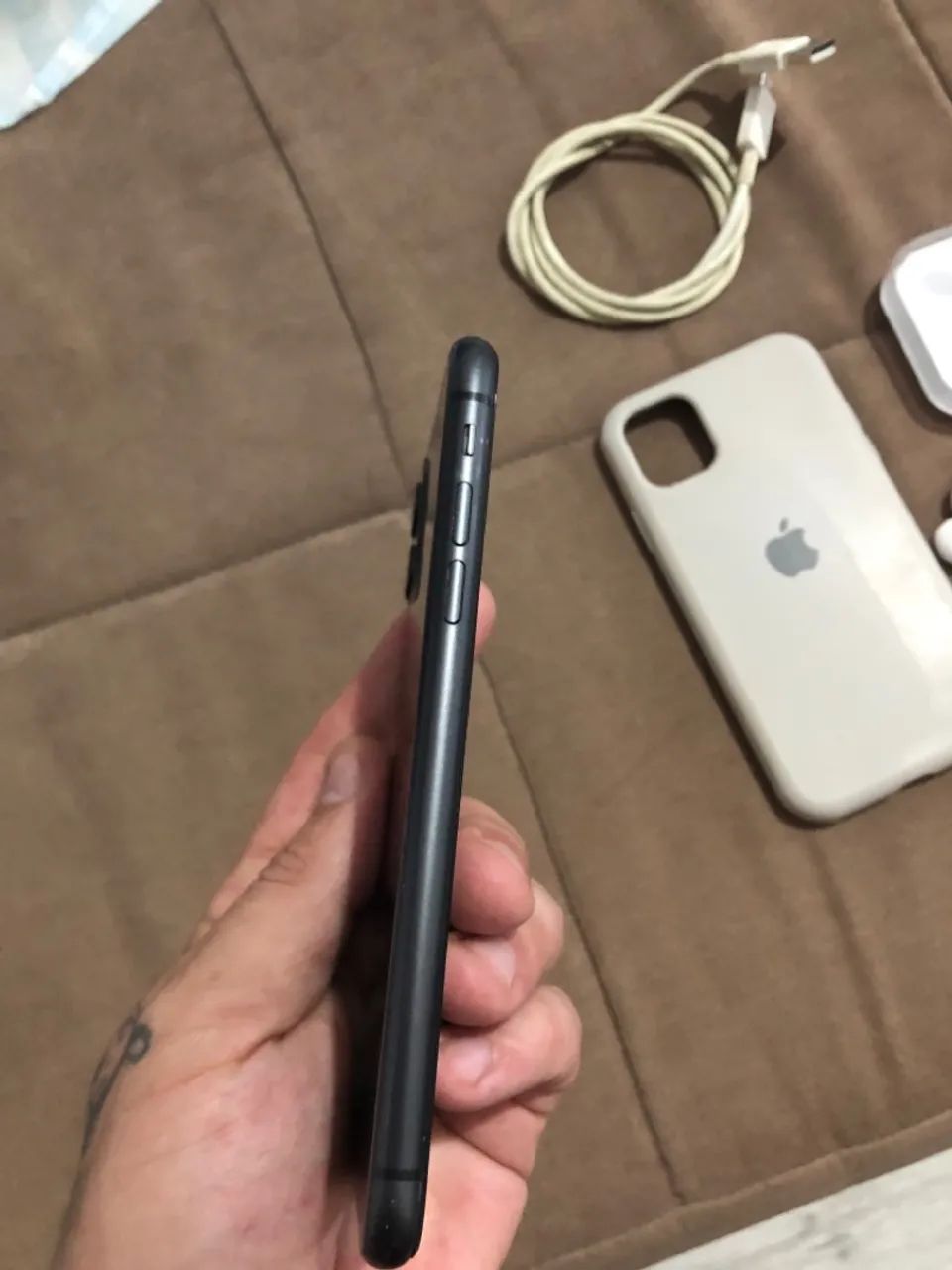 iPhone 11 128gb com fone e capinha  - Foto 4