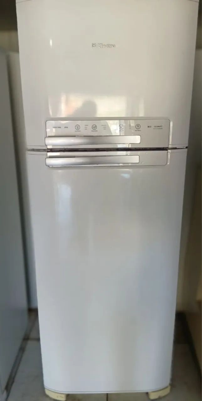 Geladeira eletrolux 110v