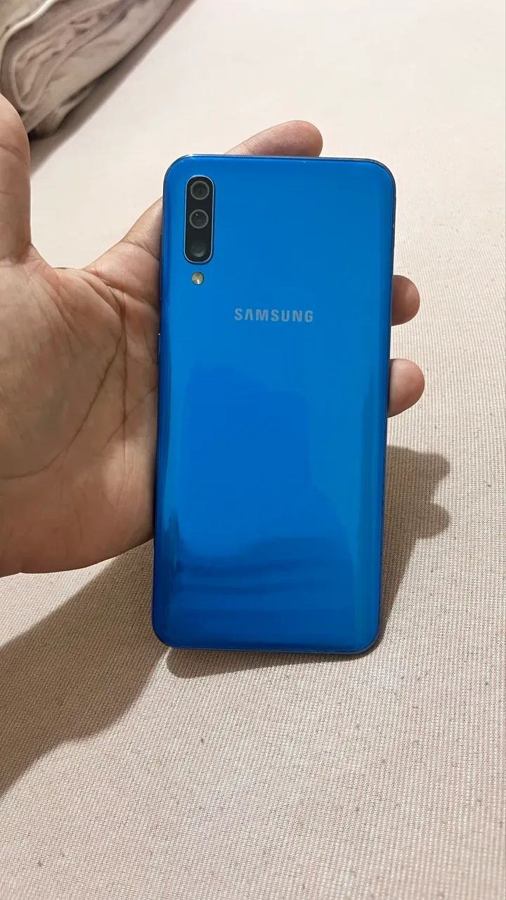 Samsung A50 - Foto 2