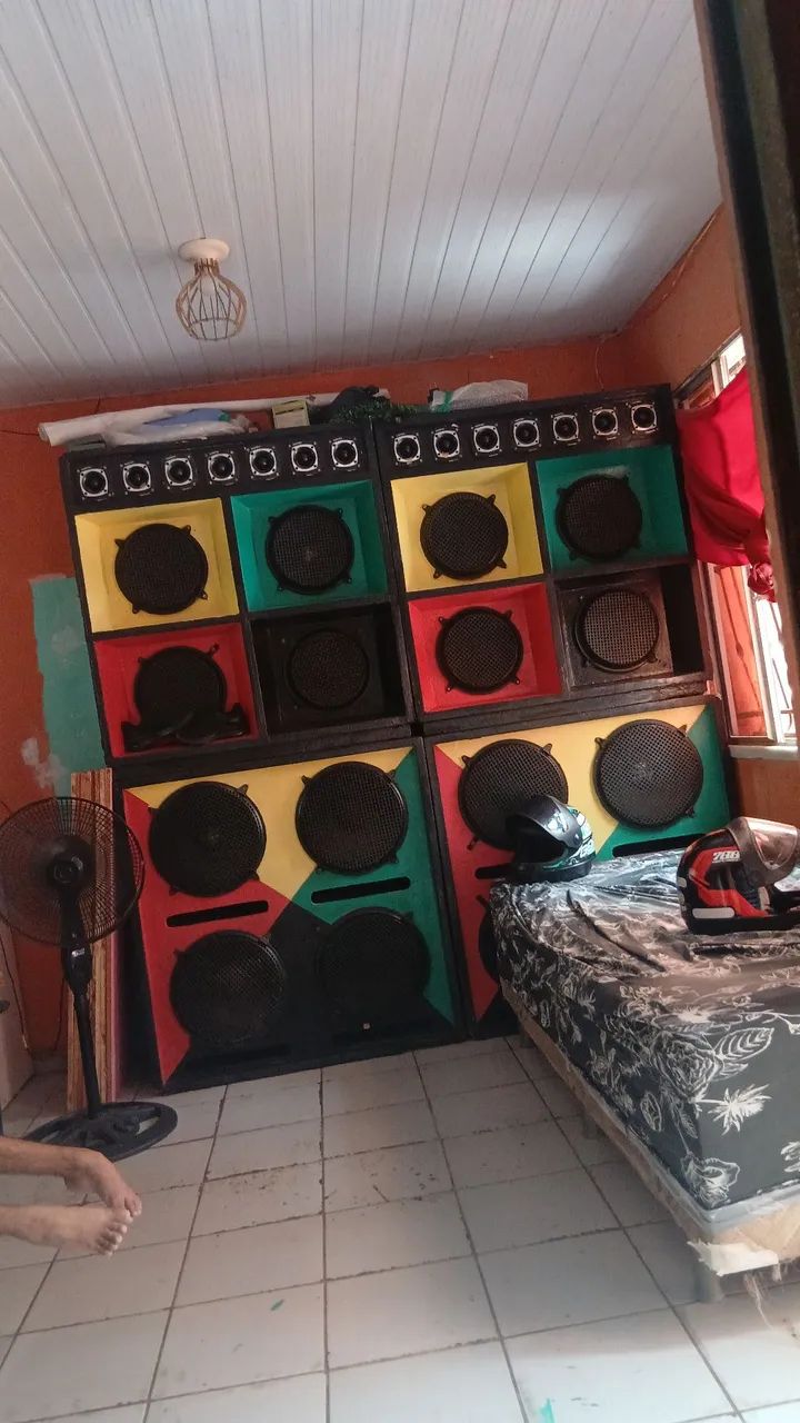 VENDO UMA RADIOLA COMPLETA 2