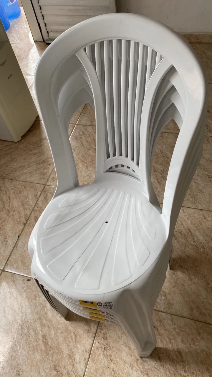 Cadeira plástico 4 unidades