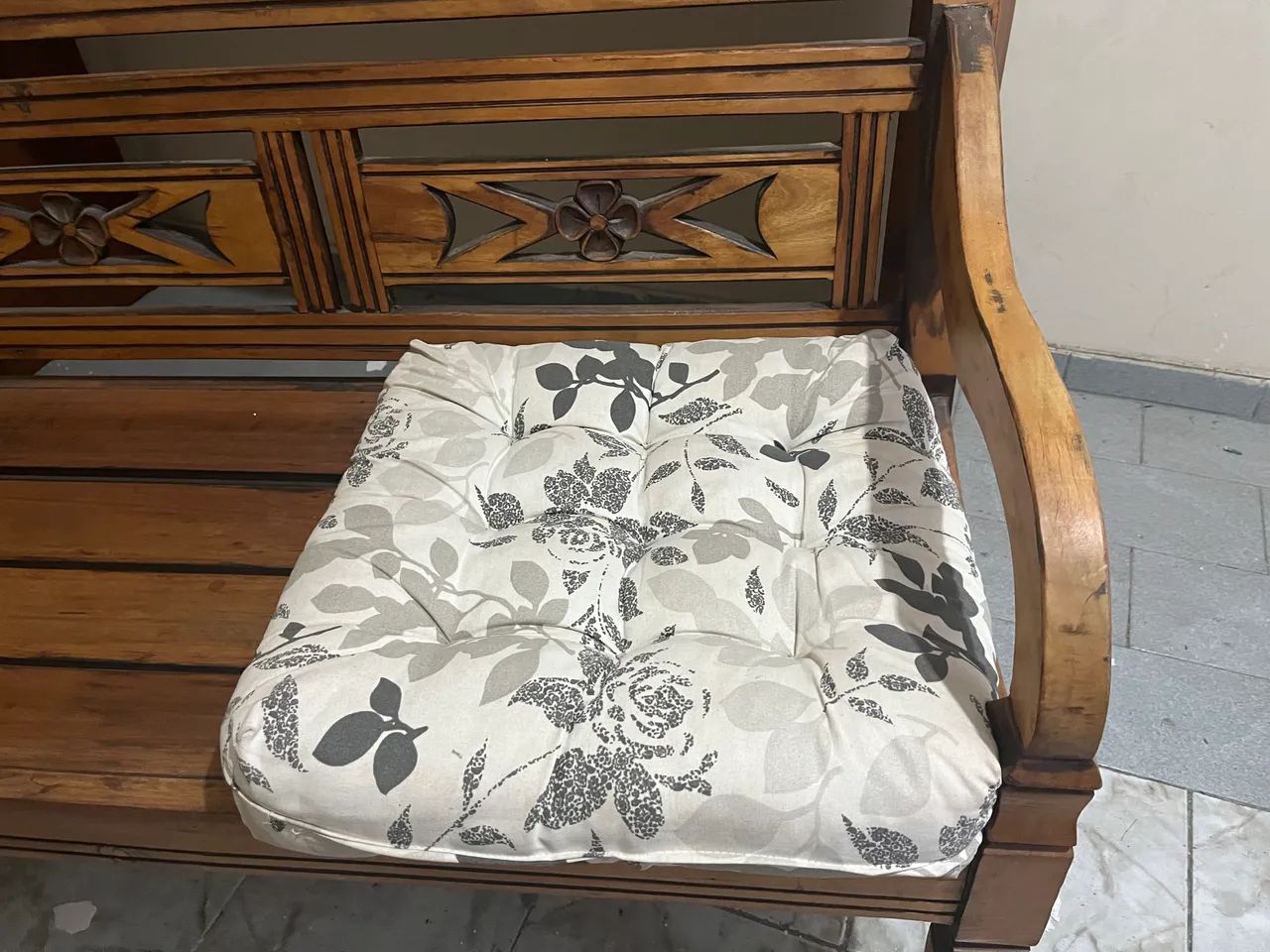 Futon 50x50 conjunto com 3 almofadas  - Foto 2