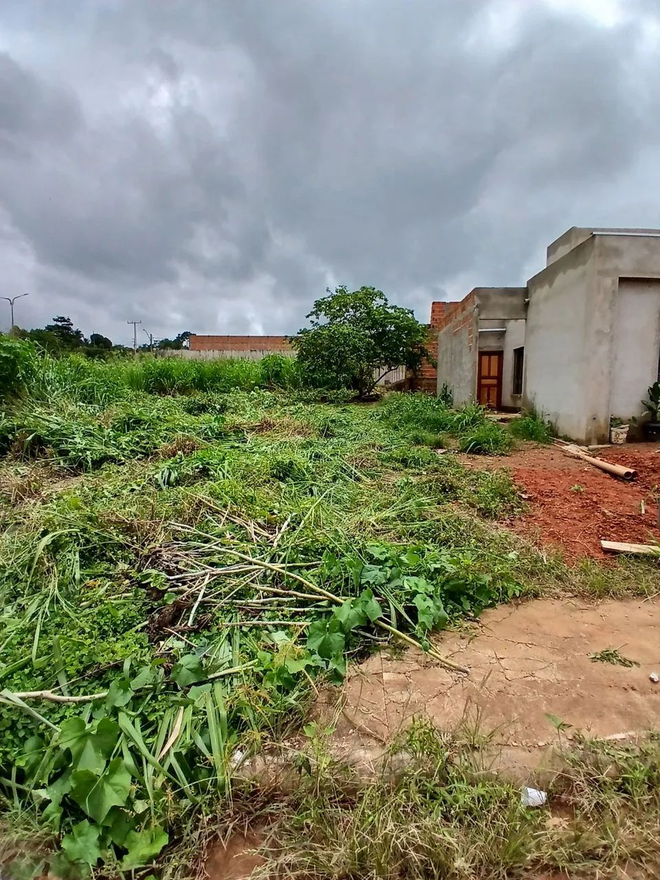 Vendo um lote 10×20 sub esquina com avenida vs 10  - Foto 2