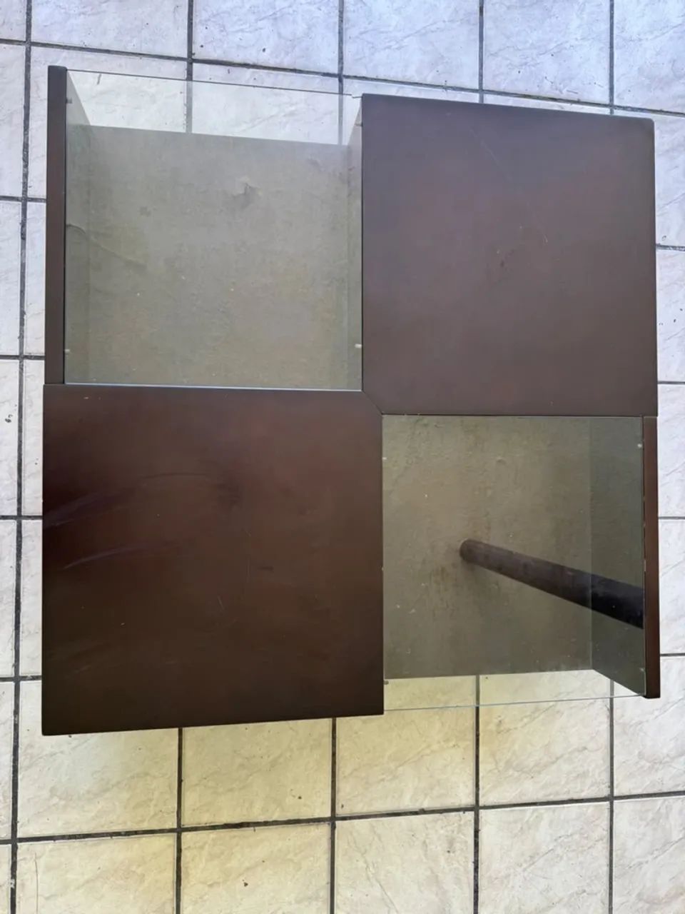 Centro em Madeira e Vidro - DESIGN MODERNO E SOFISTICADO - Foto 2