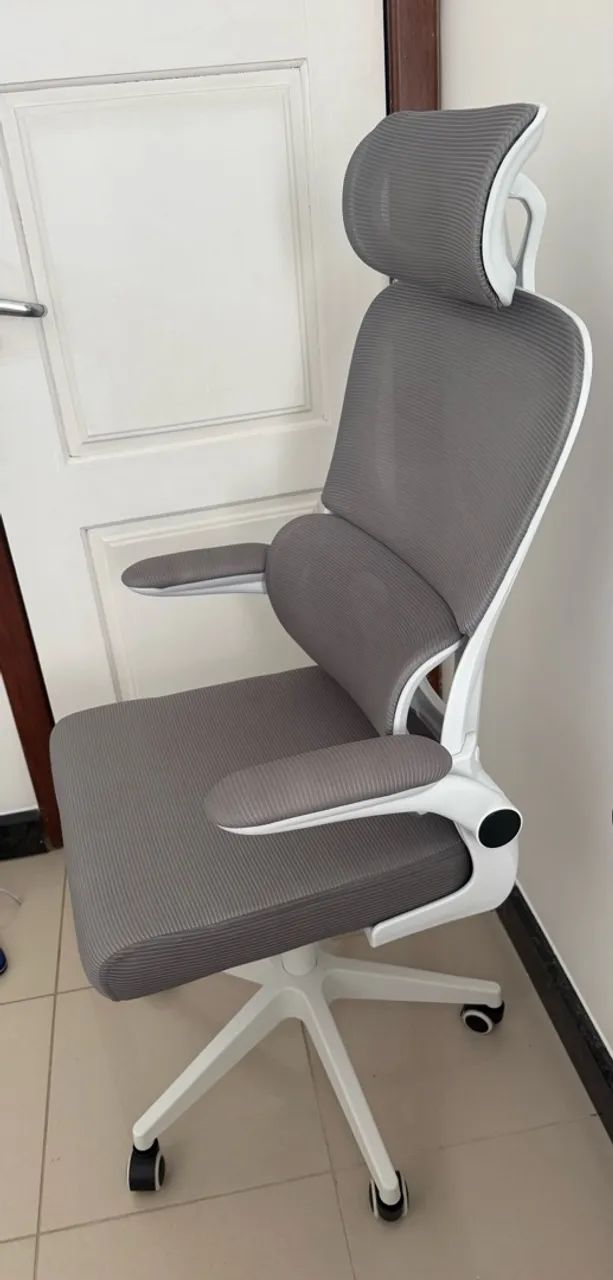 Cadeira ergonômica comprada dia 25/09 - Foto 2