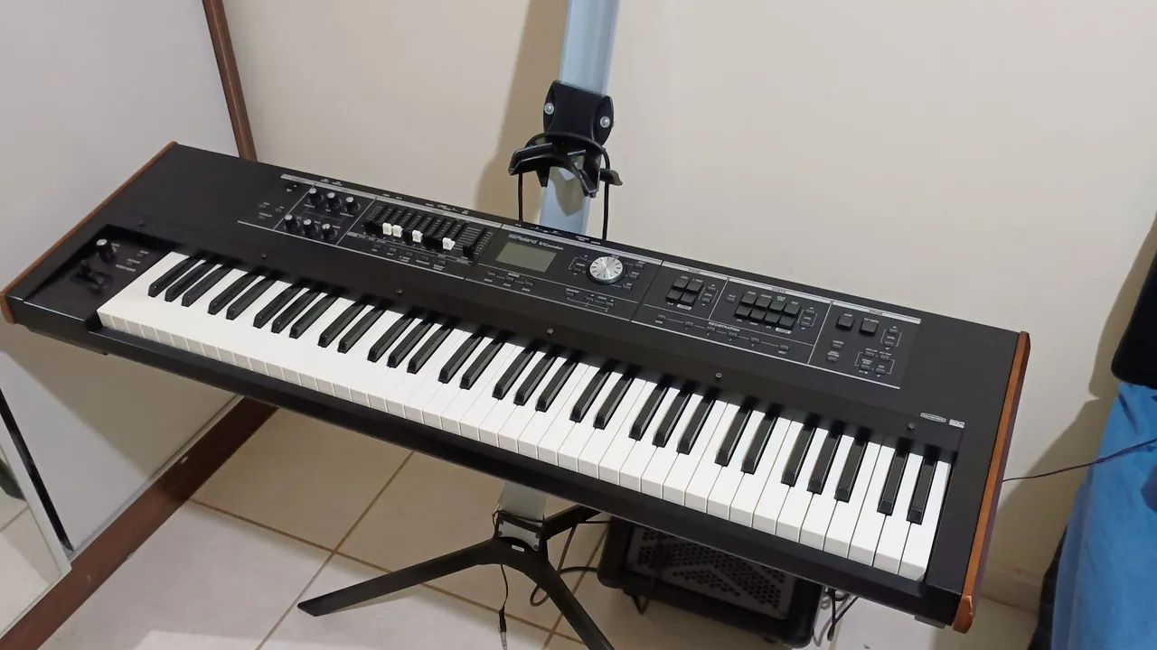 Roland VR730 - V-COMBO