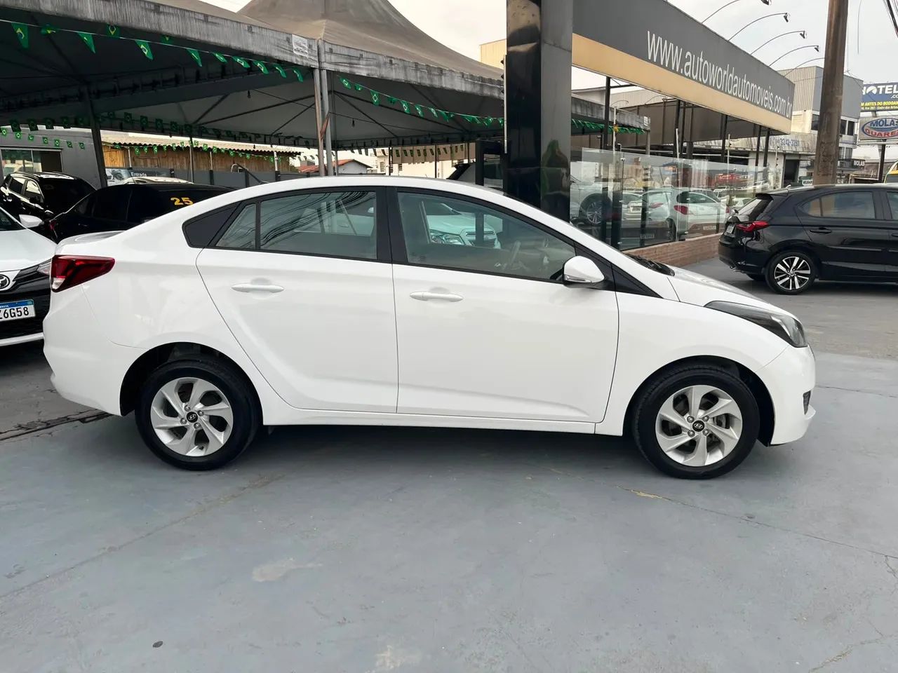 Hyundai HB20S C.plus/c.style1.0 Flex 12V Mec. 4P 2016 - Foto 3