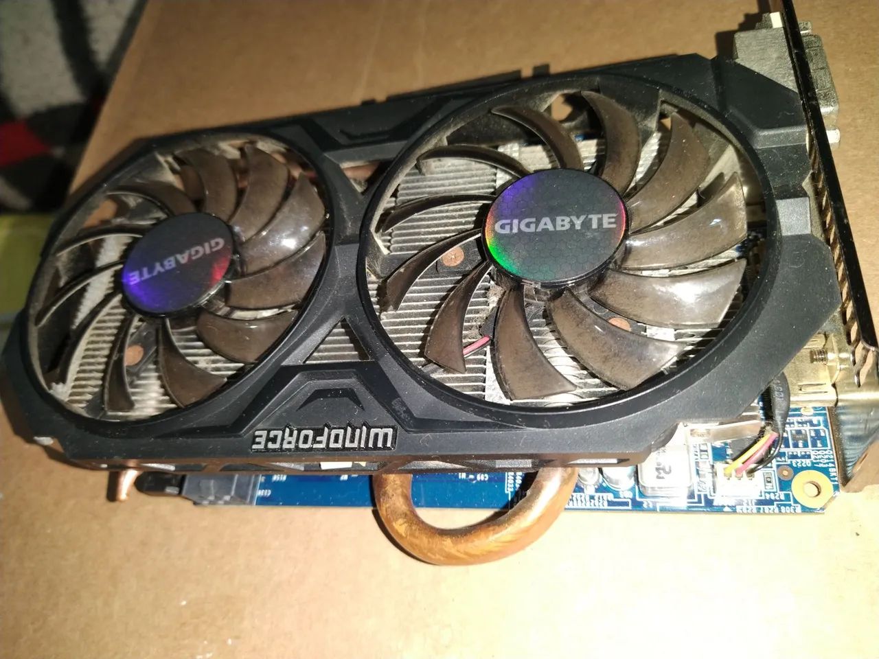 Placa de video 750 ti Premium gigabyte 2g windforce taiwan