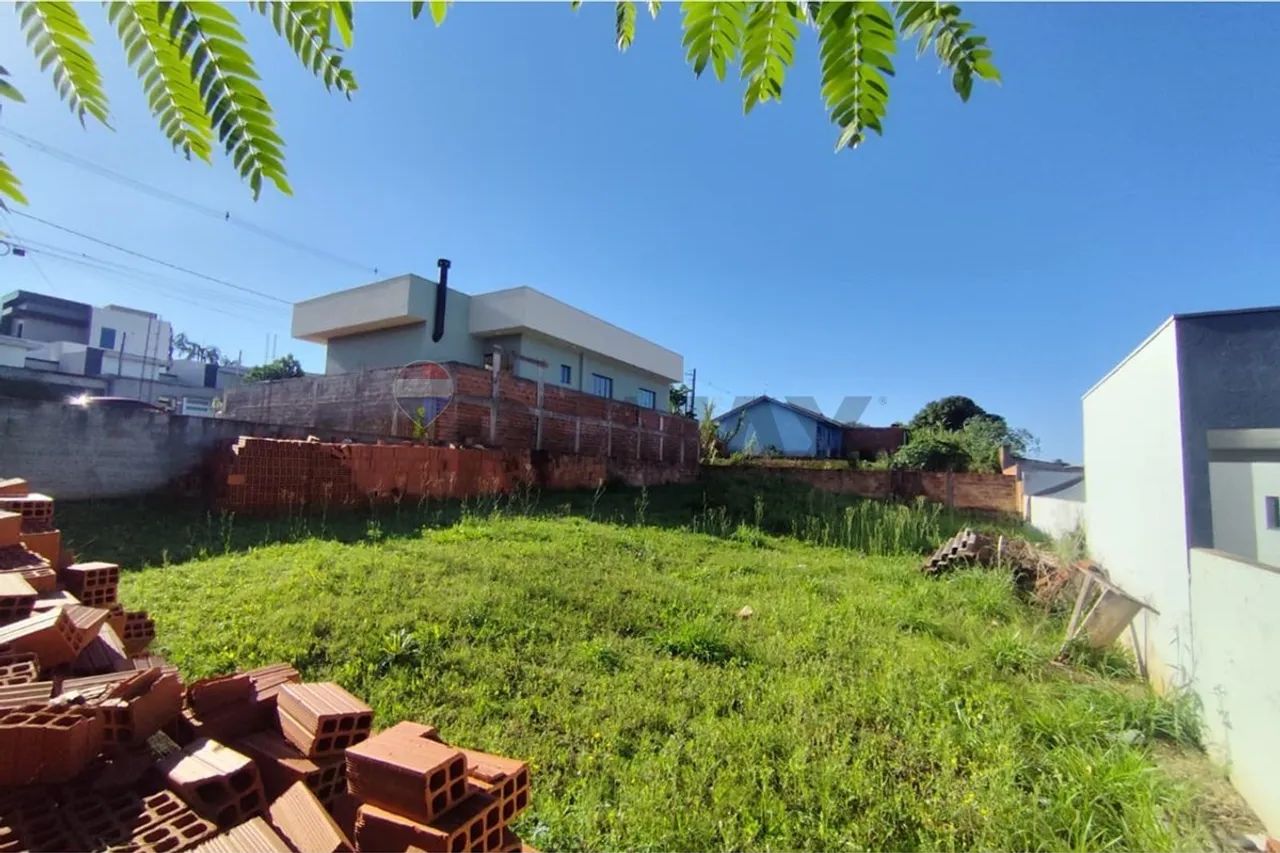 VENDO TERRENO PRÓXIMO DA AV. MARIPÁ E CENTRO DA JUVENTUDE EM TOLEDO PR - Foto 4