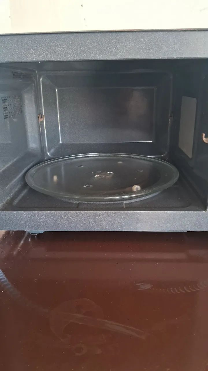 Micro-ondas Panasonic 25L - Foto 2