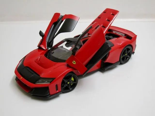 Ferrari F80 Bburago 1/18 (nova Na Caixa) - Foto 3