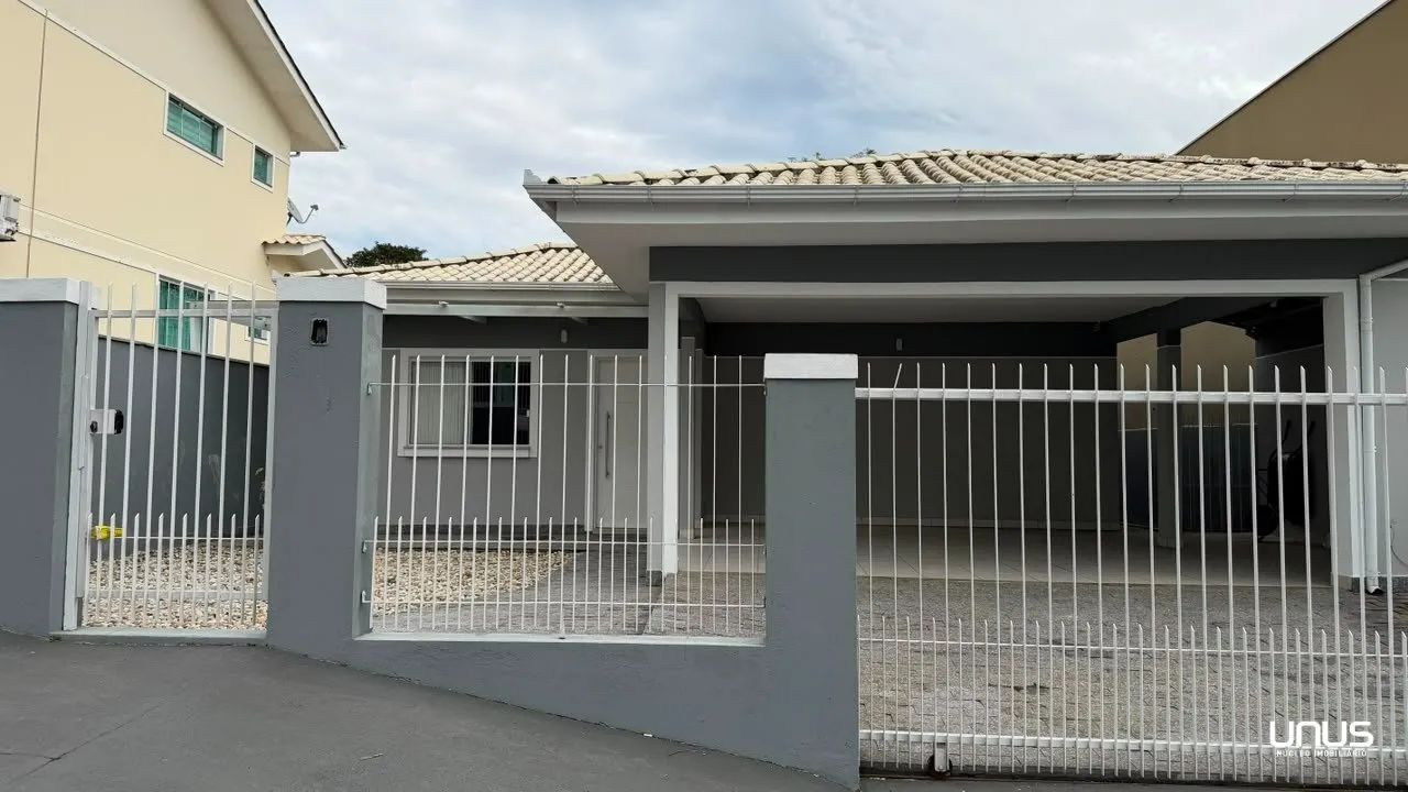 Casa à venda em Forquilhinha, São José