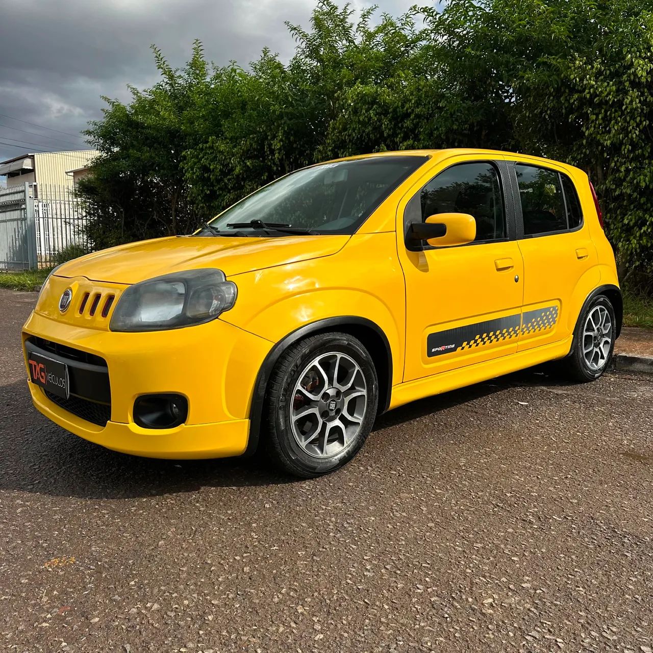Fiat Uno Sporting 1.4 EVO Fire Flex 8V 4P 2013 - Foto 2