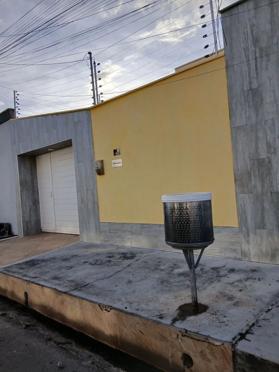 Lixeira de inox pra calçada *  - Foto 3