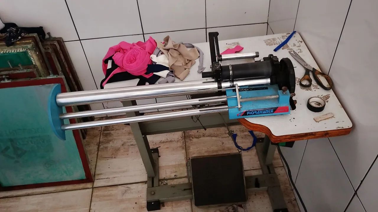 Máquina de cortar viés 