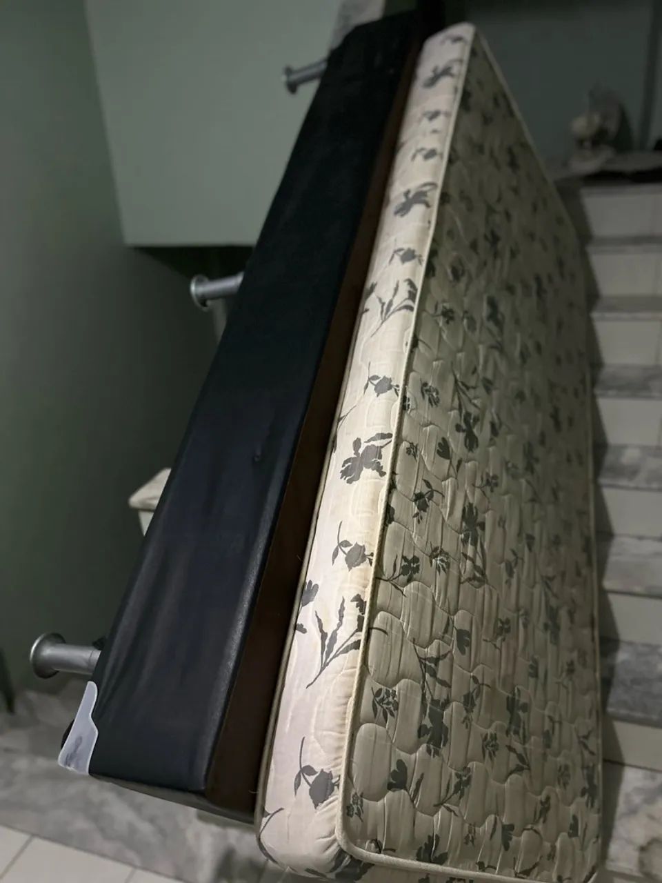 Cama solteiro pra sair rápido