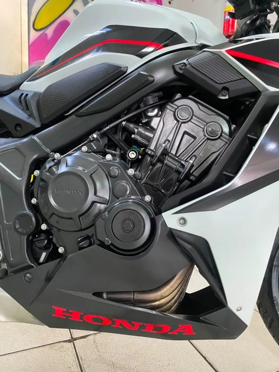 CBR 650R 2023/2024 - Foto 2