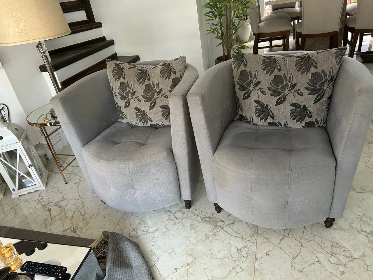 Lindas poltronas suede  - Foto 4