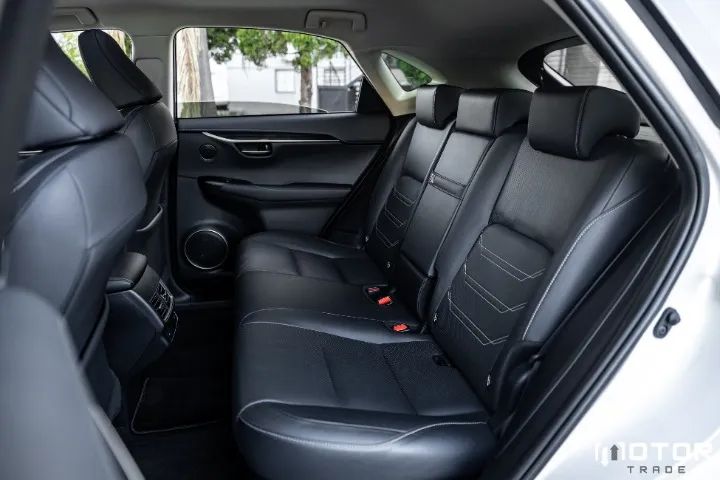 Lexus NX-300 H Luxury 2.5 16V Aut., foto 18 de 20