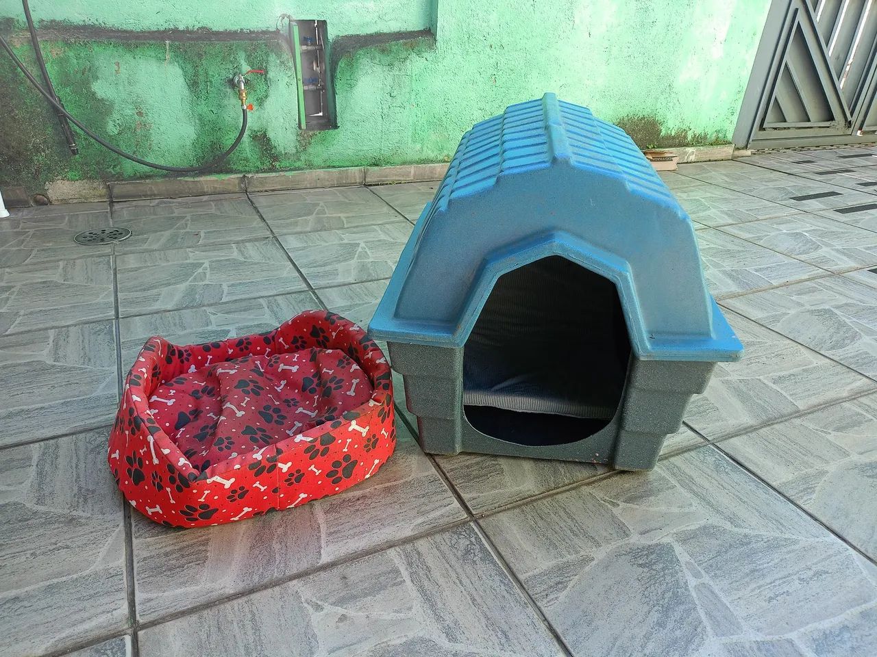 Casinha de cachorro + almofada 