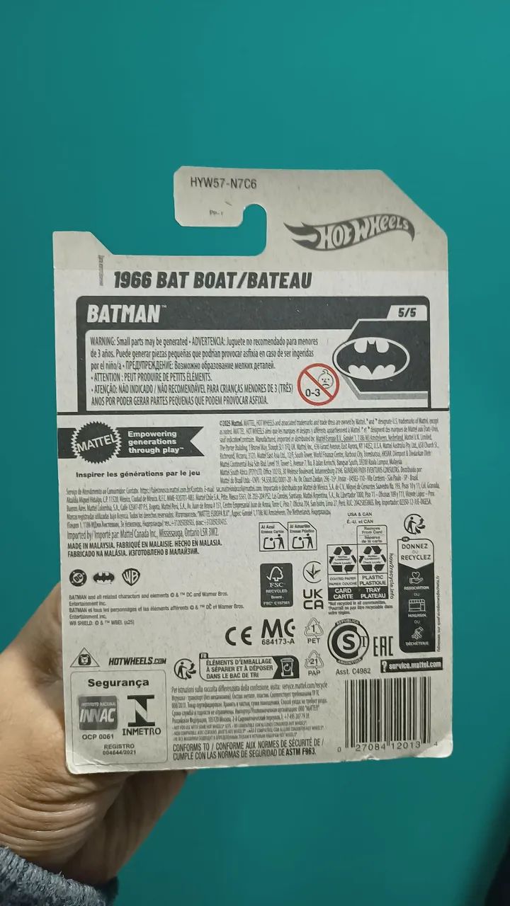 3 Hotwheels do Batman Batplane Preto, Batplane Cinza e Batboat - Foto 4