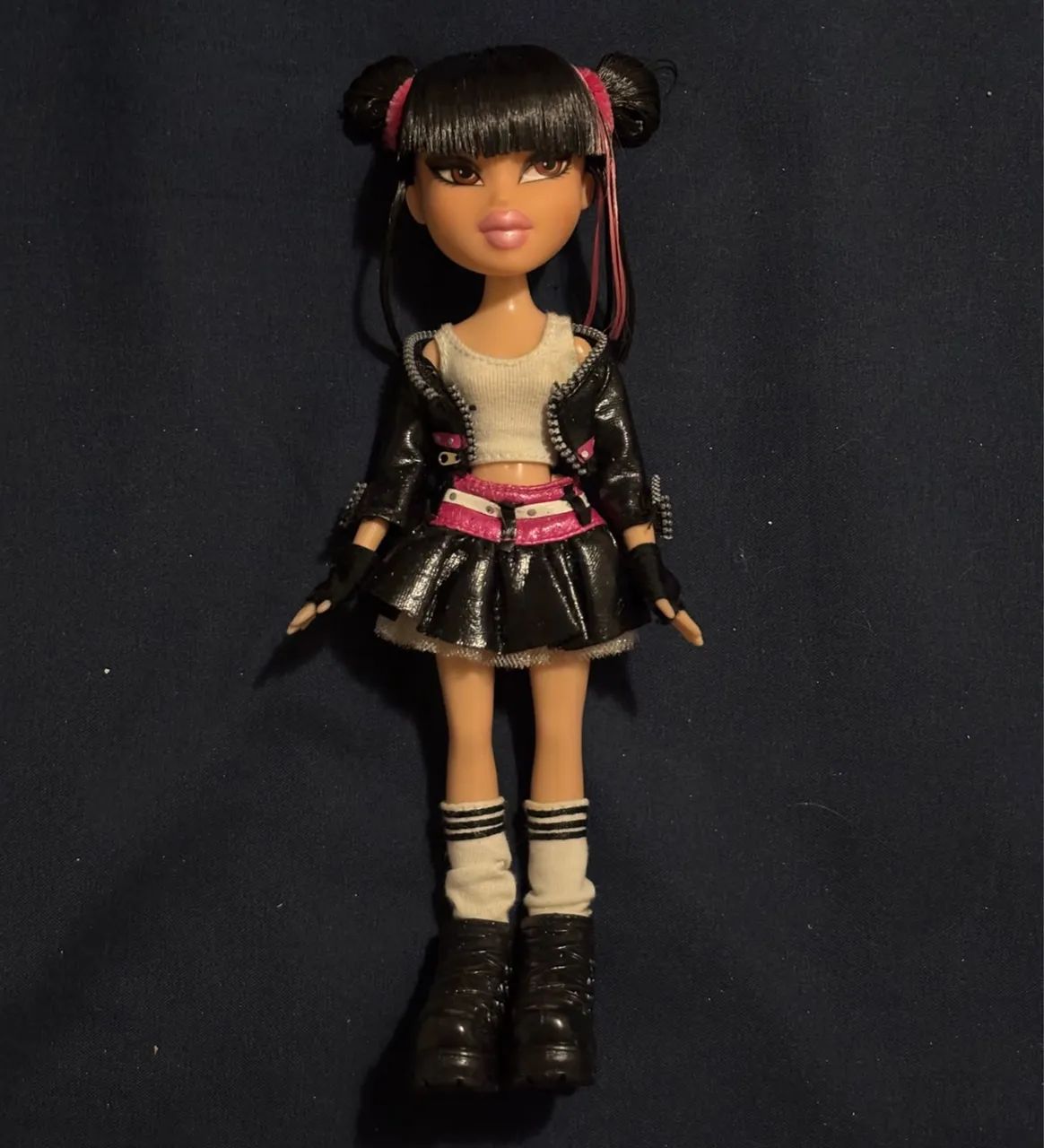 boneca bratz jade dance crewz