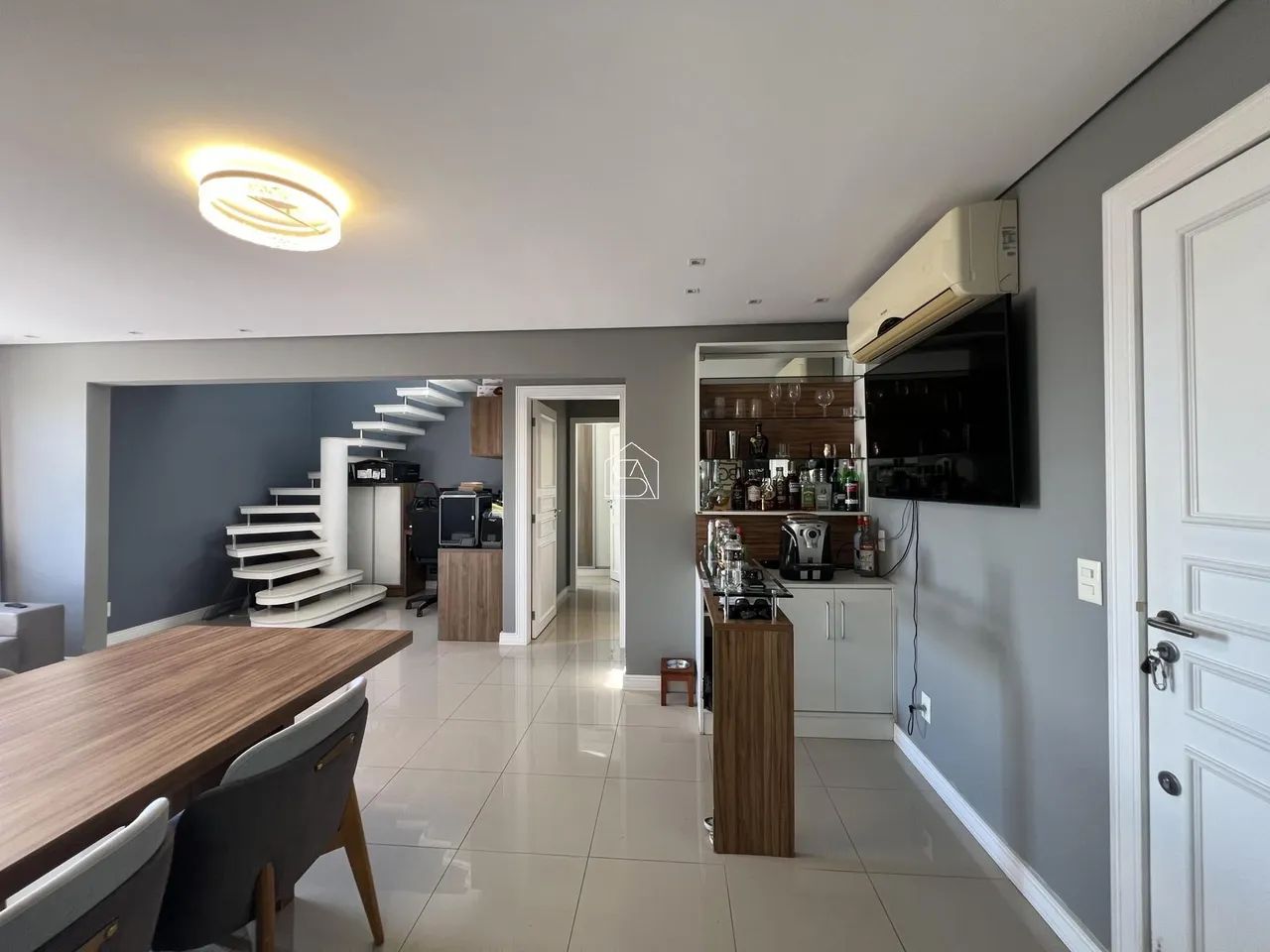 Apartamento Duplex 2 dormiórios com suíte no Estreito - Florianópolis - Foto 2