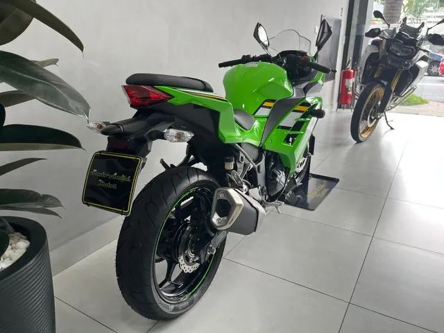 Kawasaki NINJA 300 - Foto 4