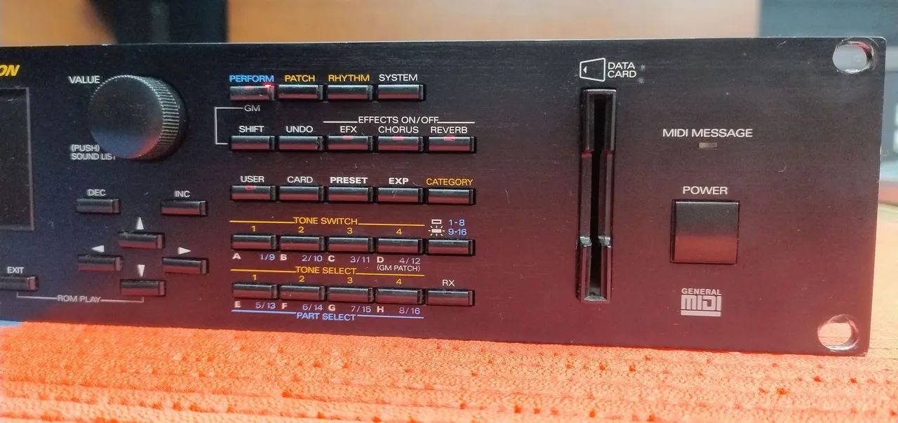 Roland JV-2080 Módulo de Multitimbral - Foto 2