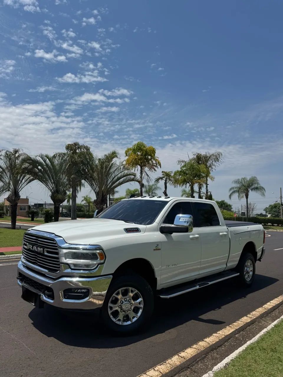 Ram 2500 LARAMIE 6.7 TDI CD 4X4 DIESEL 2024