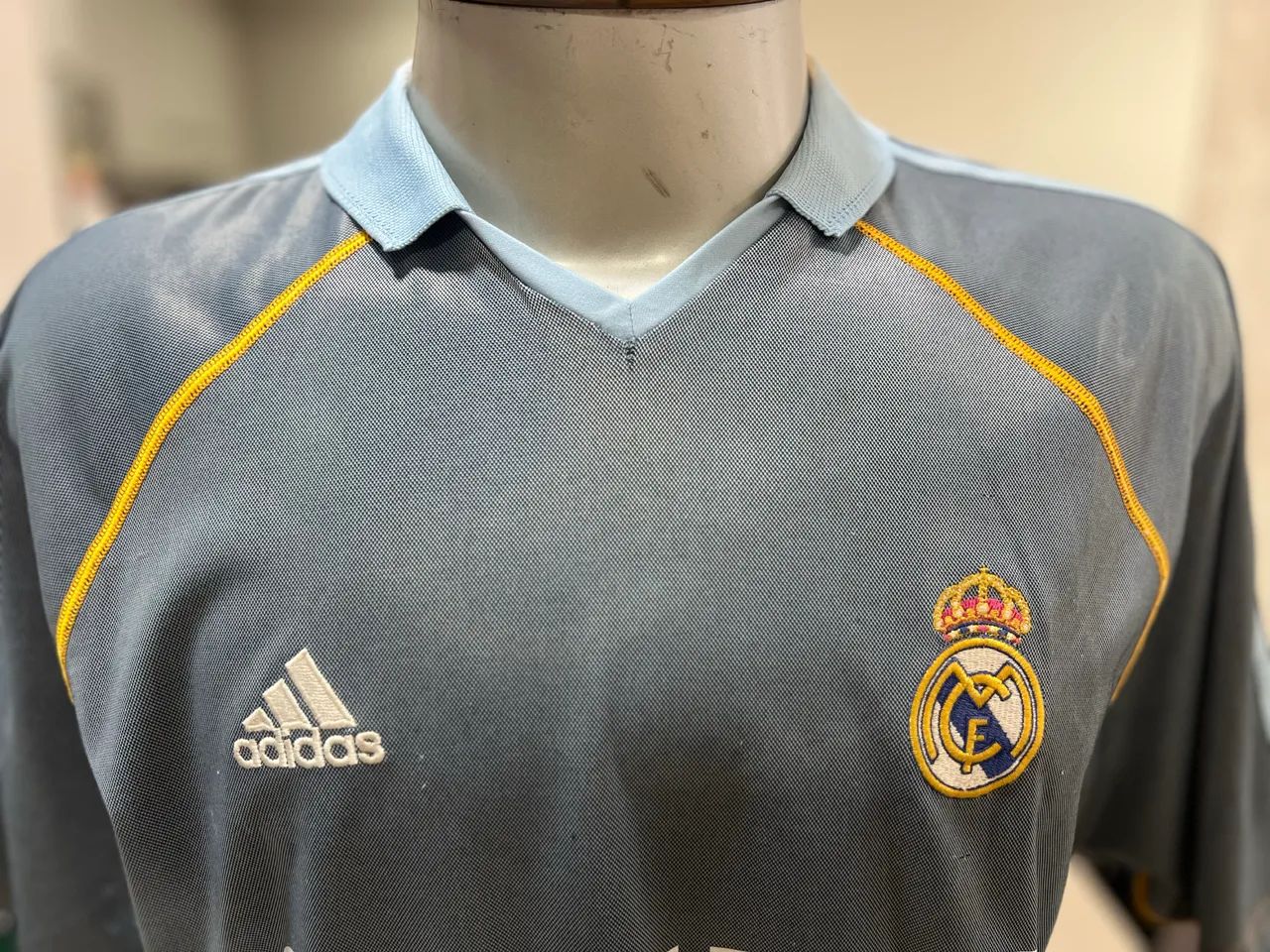 Camisa Real Madrid - 2003 - Foto 3