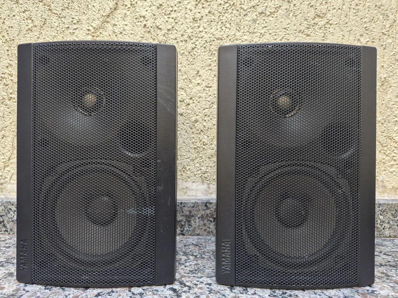 Caixas acústica yamaha modelo s15 - Foto 2
