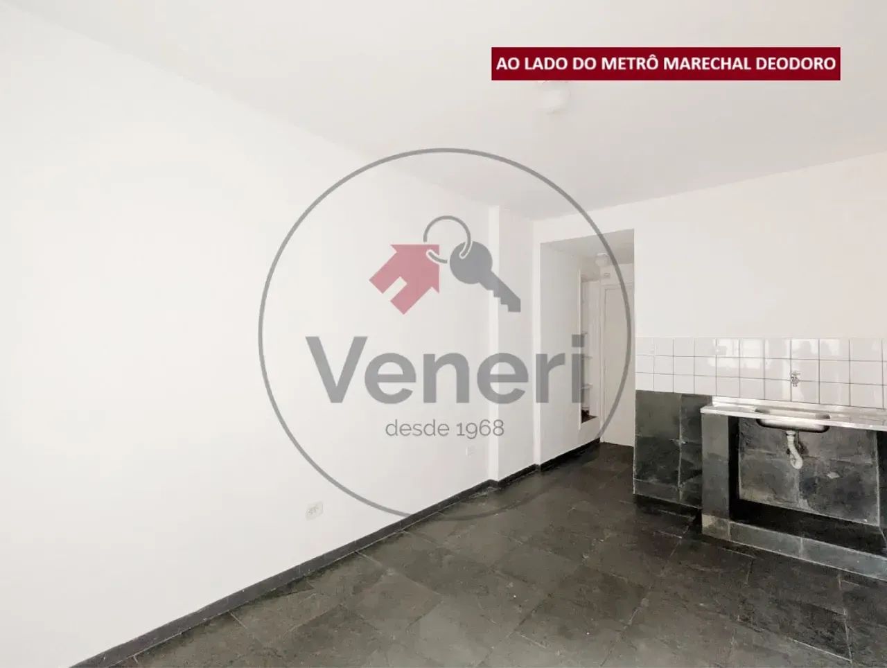 Kitnet com quintal ao lado do metrô Marechal Deodoro - Foto 3