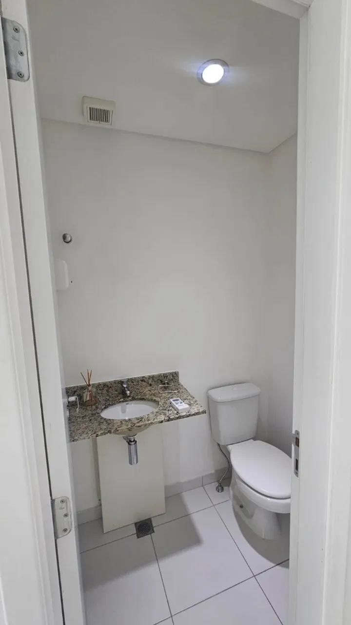 Linda Sala Comercial no Centro 45 m2 em Prédio de Alto Padrão c/ Ar Condicionado e Garagem - Foto 4