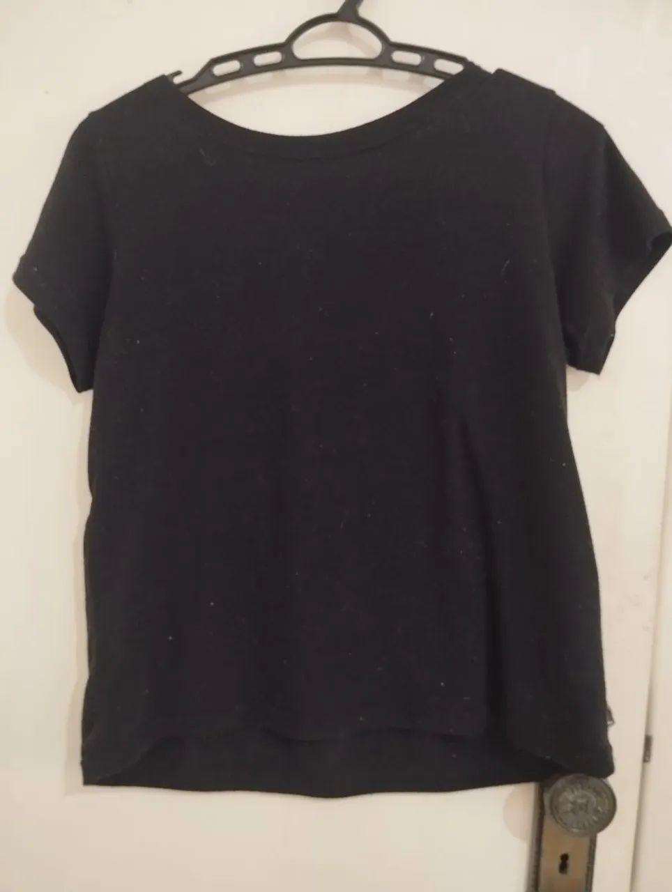 Blusa feminina preta com amarração P - Foto 2