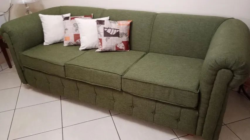 Sofá 3 Lugares Verde Militar - Novo - 254cm - Foto 4