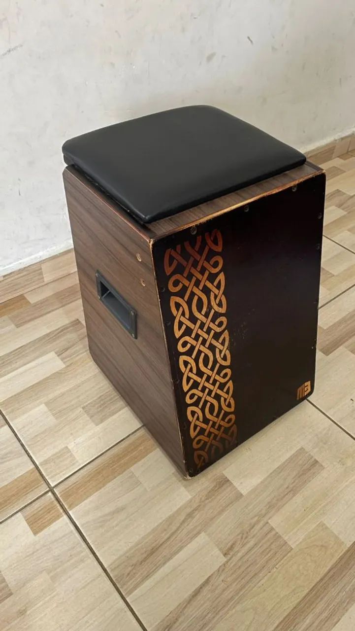 Cajon eletroacustico 