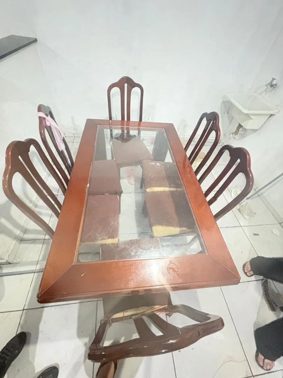 Mesa + 6 Cadeiras em Madeira e Tampo de Vidro - Foto 2