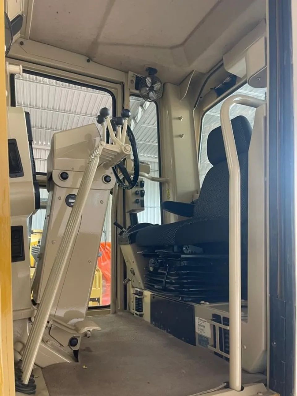 Motoniveladora 140K Caterpillar - Foto 6