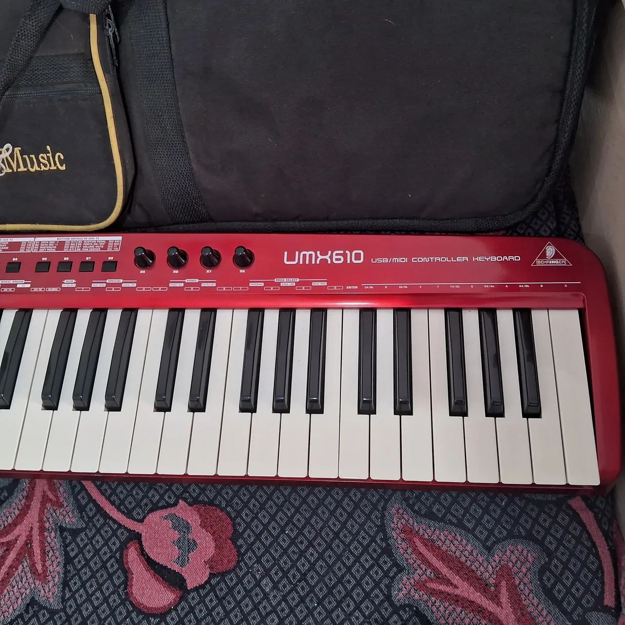 Controlador behringer umx 610+bag - Foto 2