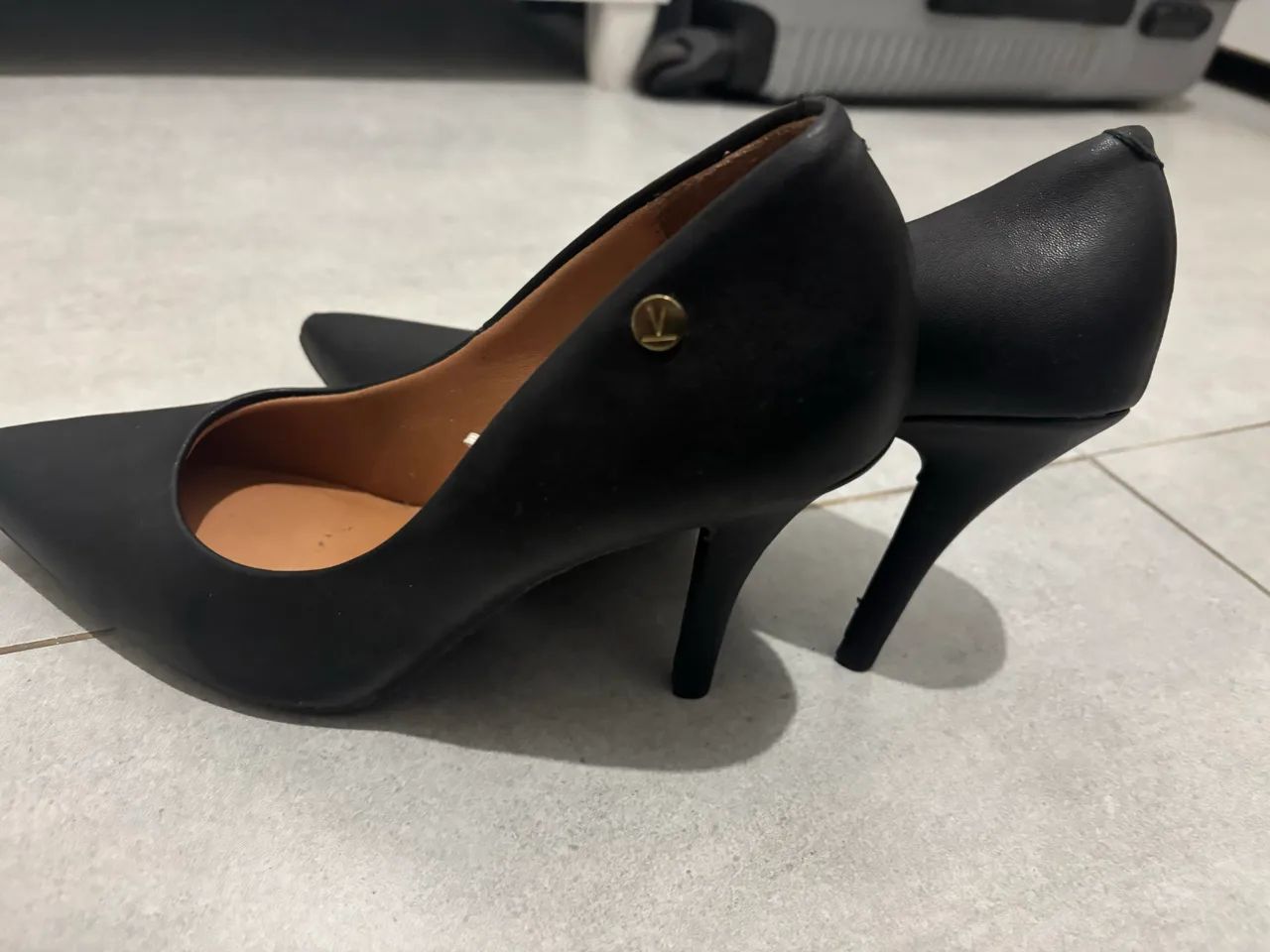 Vendo scarpin Vizzano usado uma vez - Foto 2