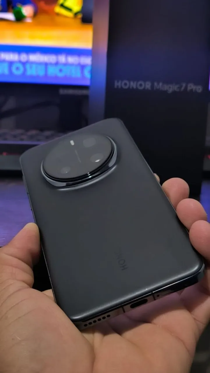 NOVO - HONOR Magic 7 Pro / 12 GB RAM / 256GB / Snapdragon 8 Elite