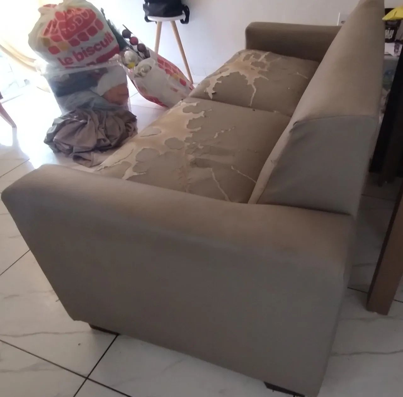 Sofá 3 lugares - Foto 3