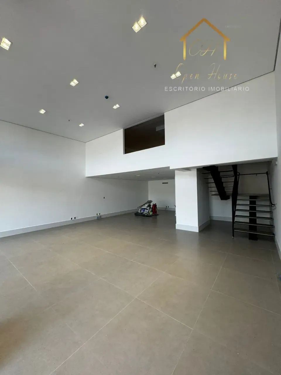 Alugo Sala Comercial Térrea no Edifico Helbor Dual Business - Foto 2