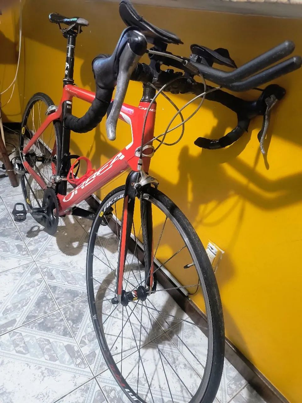 Bike Speed Carbono Aro 700 Mavic + Roda reserva Aro 700 Shimano - Foto 2